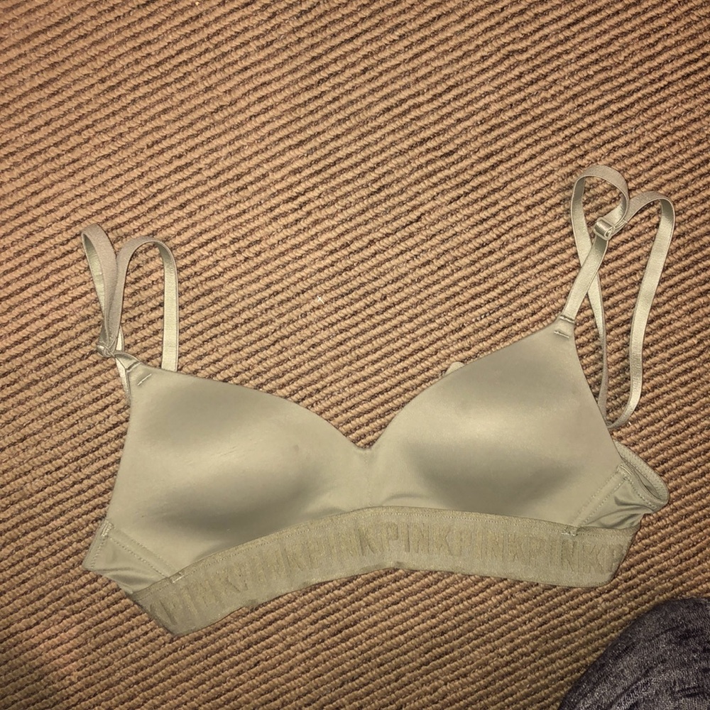 32A sports bra
